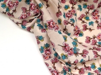 Ткань Штапель Розово-бирюзовые цветы на бежевом 110 г/м²  шир.140 см производства Китай состав 100% Вискоза