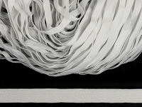 Ткань Резинка-продежка 10мм цв. Белый 001-10 производства Россия состав Латекс 100%