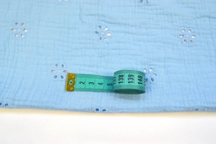 Муслин двухслойный (жатка) одноцветный с вышивкой Голубой 125г/м2 шир. 135см