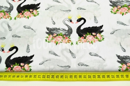 Лебеди белые и чёрные с цветами и перьями на белом 125г/м2 шир.160см
