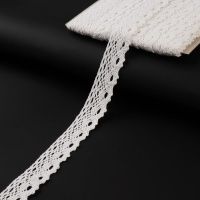 Ткань Кружево вязаное 1354162, 25мм, цв. кипельно-белый производства Китай состав 100% Хлопок