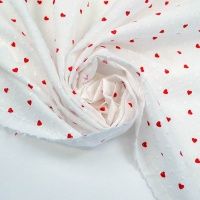 Ткань Батист с мушками Сердечки красные на белом 80г/м2 шир. 145см производства Китай состав 100% Хлопок